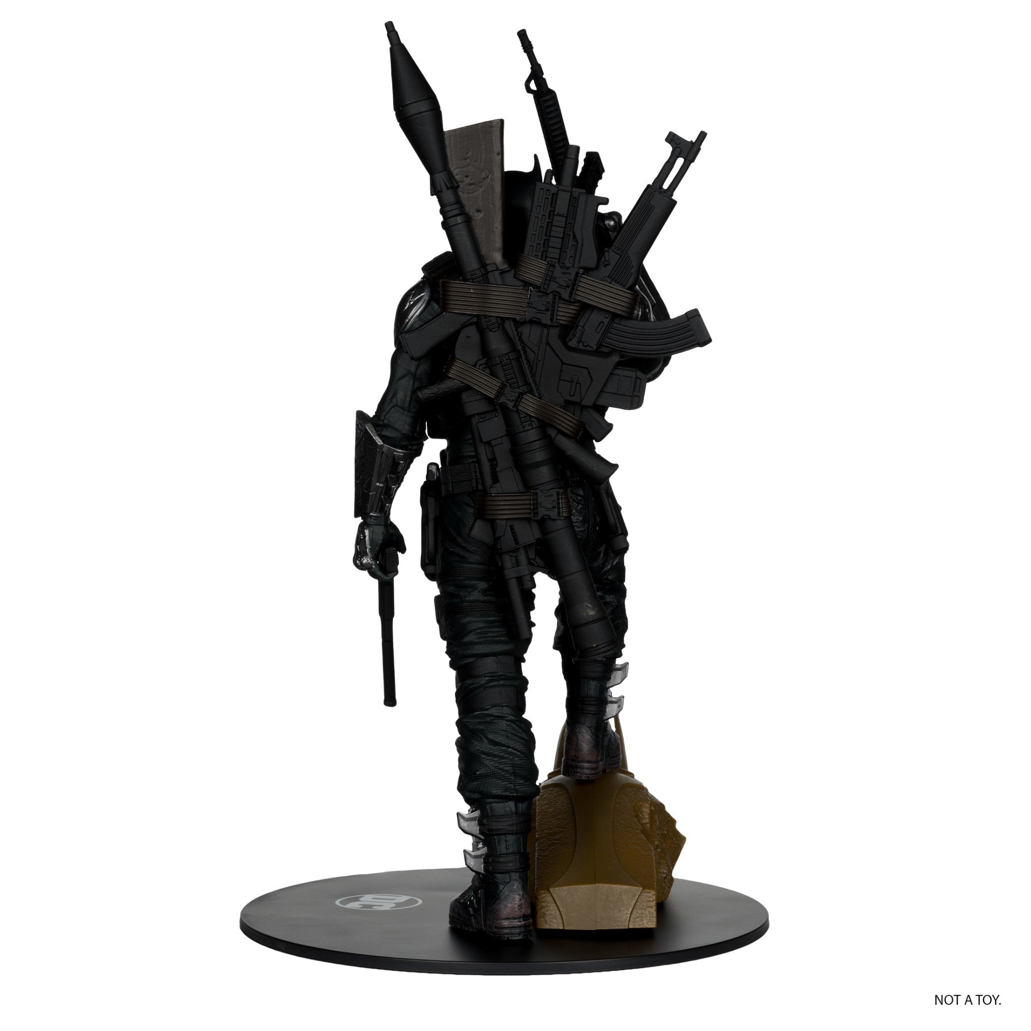 DC Direct Dark Multiverse Grim Knight 1:6 Scale Statue Gold Label - McFarlane